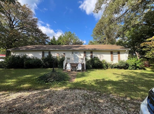 308 Randolph St., Phenix, VA 23959