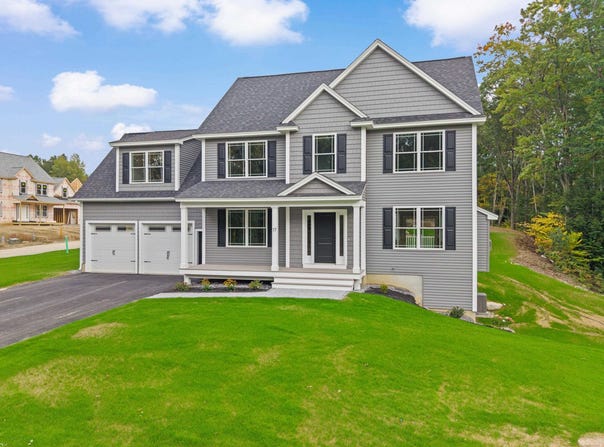 17 Bernice Street, Hooksett, NH 03106