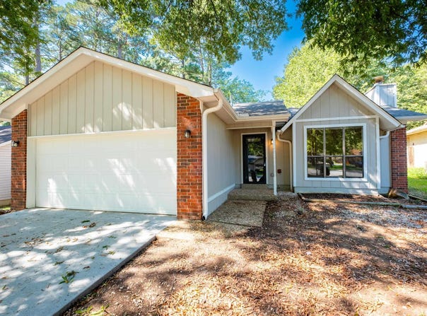 5 Smoking Oaks Drive, Maumelle, AR 72113