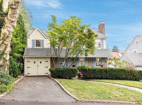 9 Garthwaite Ter, Maplewood Twp., NJ 07040-1109