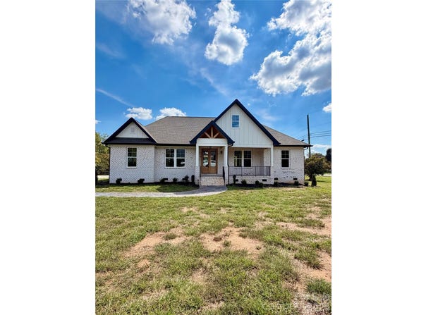 122 Manteo Road, Lexington, NC 27292