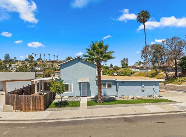 2787 Thunder Dr, Oceanside, CA 92056