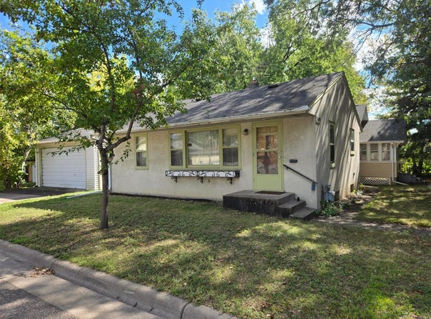 1590 Payne Avenue, Saint Paul, MN 55130