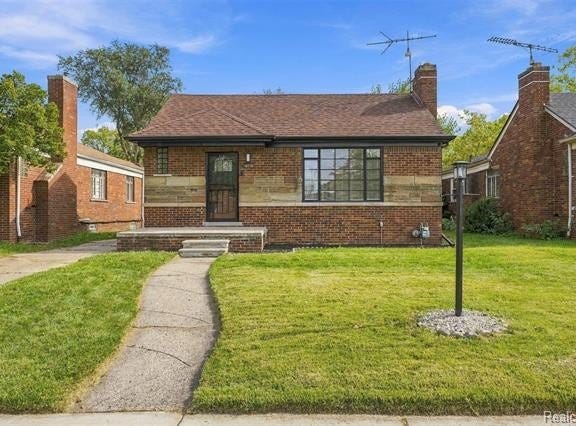 18010 Marlowe Street, Detroit, MI 48235