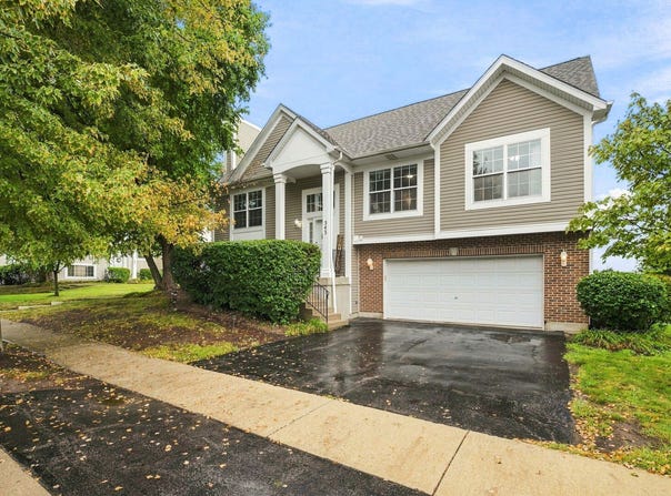 543 Silver Leaf Drive, Joliet, IL 60431