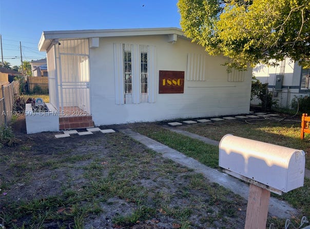 1880 NW 68th Ter, Miami, FL 33147