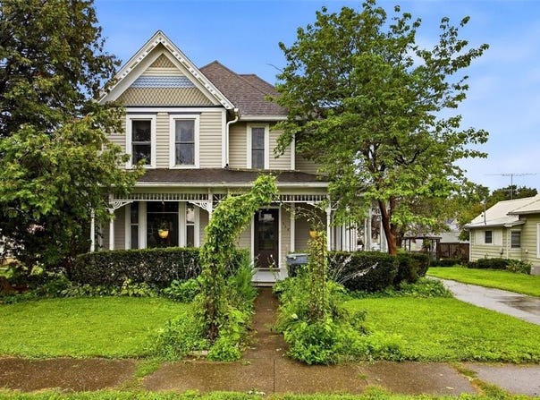 308 E 6th St, West Liberty, IA 52776