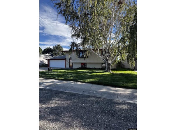 111 Park Avenue, Torrington, WY 82240