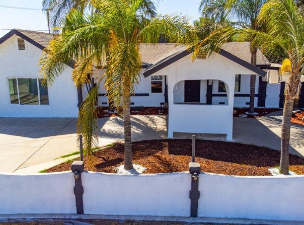 815 E 5Th Street, Hanford, CA 93230