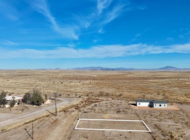 1004 N Plateau St, Marfa, TX 79843