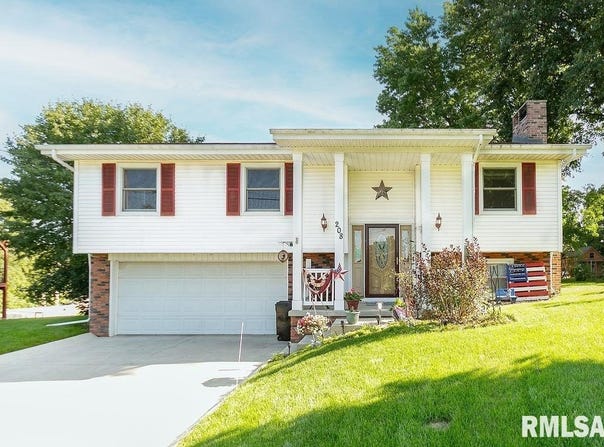 208 LAKE Road, Eureka, IL 61530