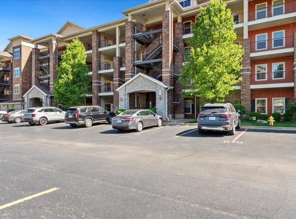 200 Majestic Dr Unit 408, Branson, MO 65616