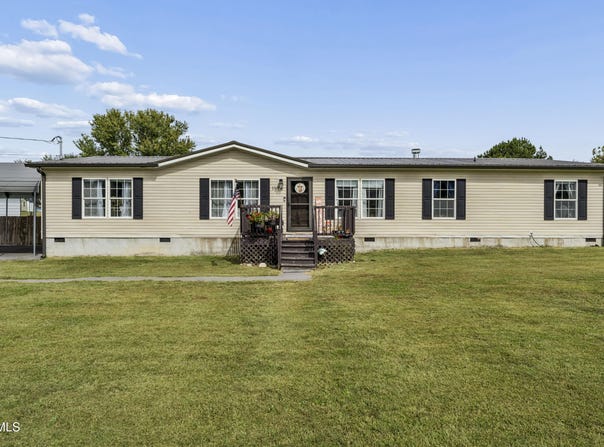 1582 Corby Bridge Road, Chuckey, TN 37641