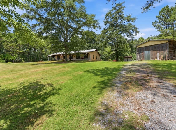 1141 Grass Farm Road, Titus, AL 36080
