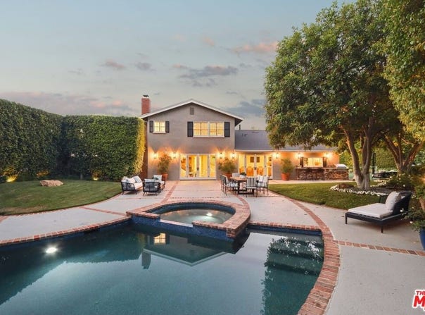 17228 Benner Pl, Encino, CA 91316