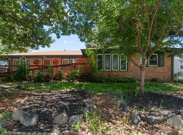 3511 Keyes Drive, Des Moines, IA 50315