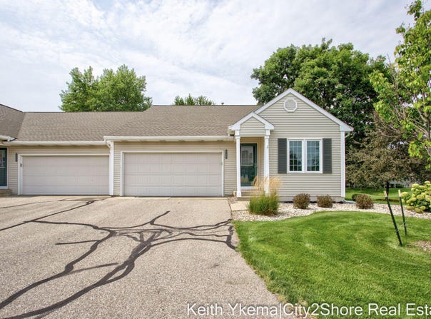 6185 Gleneagle Highlands Drive, Hudsonville, MI 49426