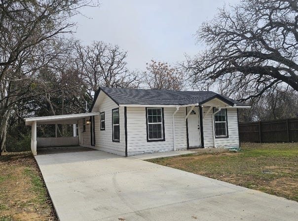 207 Pine Street, Keene, TX 76059
