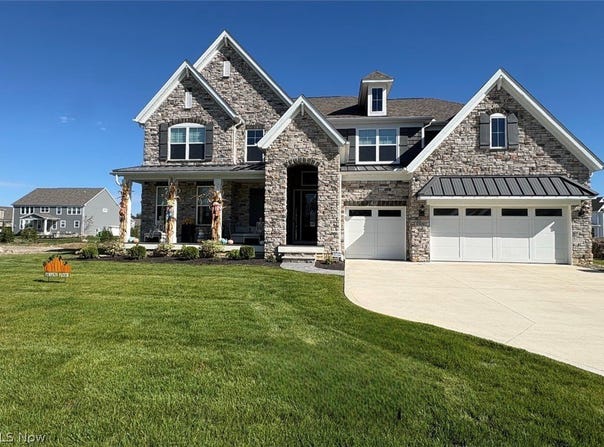 32634 Royal Troon Drive, Avon Lake, OH 44012