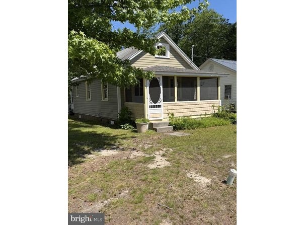 13 10TH ST, COLONIAL BEACH, VA 22443
