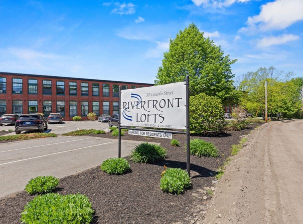 30 Lincoln Street, Westbrook, ME 04092