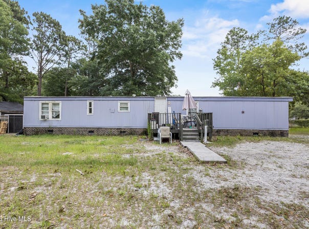 198 Sycamore Road, Southport, NC 28461
