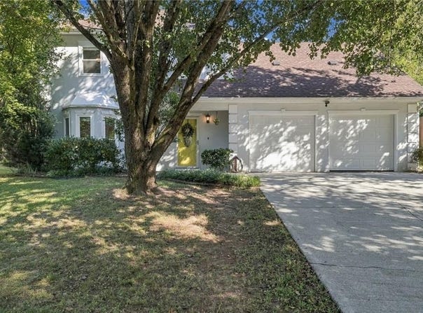 1122 Mountain Springs Drive NW, Kennesaw, GA 30144