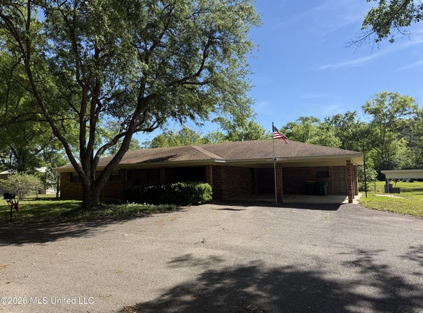 9504 Kimberly Circle, Moss Point, MS 39562