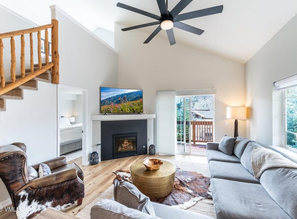 2105 Crazy Horse Circle 2105, Edwards, CO 81632