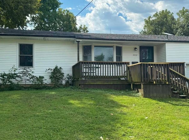 2402 Allen Ave, Bethany, MO 64424