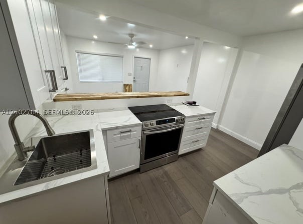 565 NE 32nd St, Oakland Park, FL 33334
