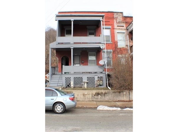 556 Middle Ave, Wilmerding, PA 15148