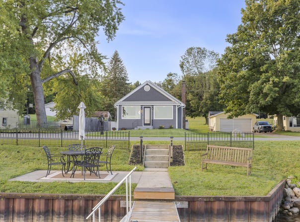 43 W Hickory Road, Battle Creek, MI 49017