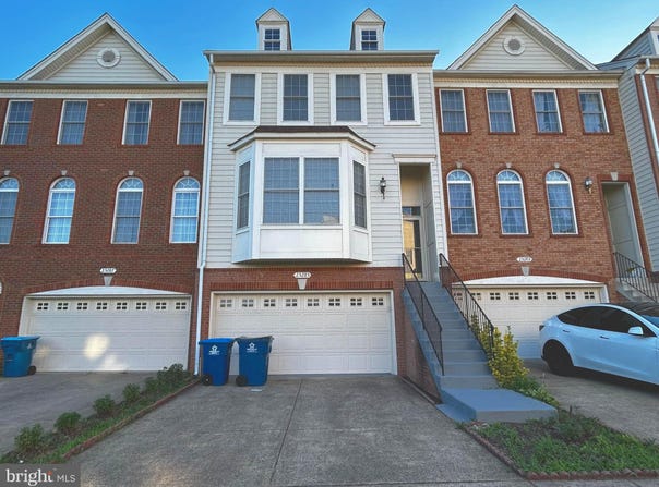 25285 NESTING Square, CHANTILLY, VA 20152
