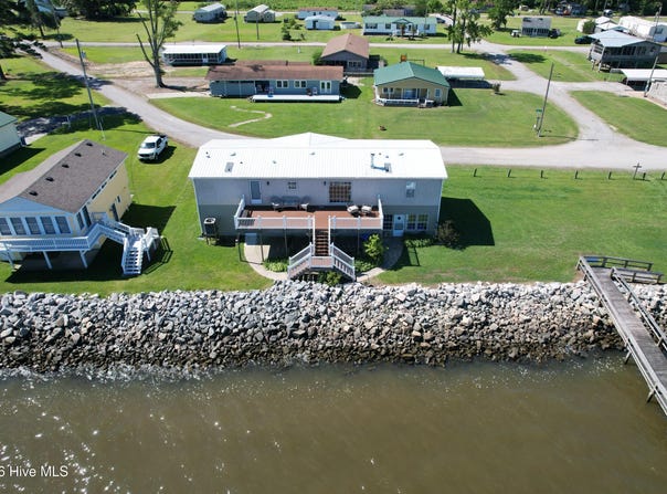 598 Beach Road, Columbia, NC 27925