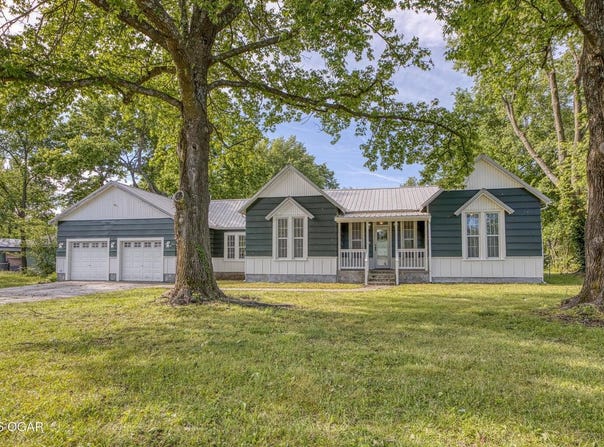 302 E Market Street, Diamond, MO 64840