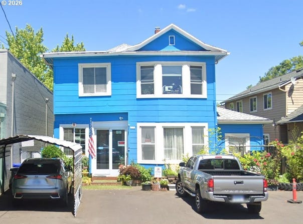 8031 E BURNSIDE St, Portland, OR 97215