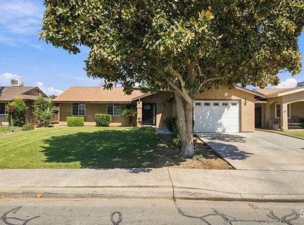 1208 Walnut Street, Wasco, CA 93280