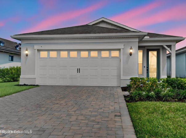 8903 Nixie Avenue, Melbourne, FL 32940