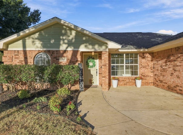 304 Sage Trail, Springtown, TX 76082