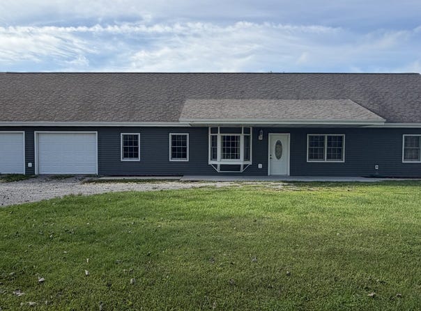 21156 W 332nd St, Bethany, MO 64424