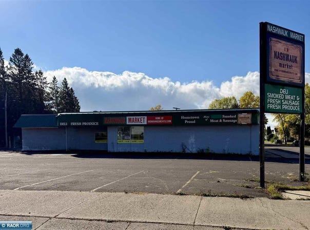 202 2nd St, Nashwauk, MN 55769