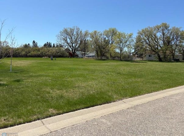 1111 Red Willow Circle, Frazee, MN 56544