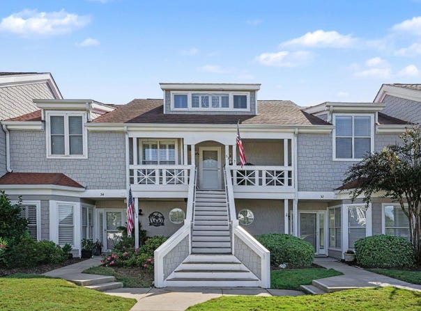 4396 Baldwin Ave., Little River, SC 29566