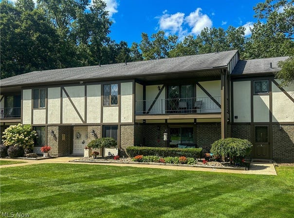 399 Quarry Lane NE, Warren, OH 44484