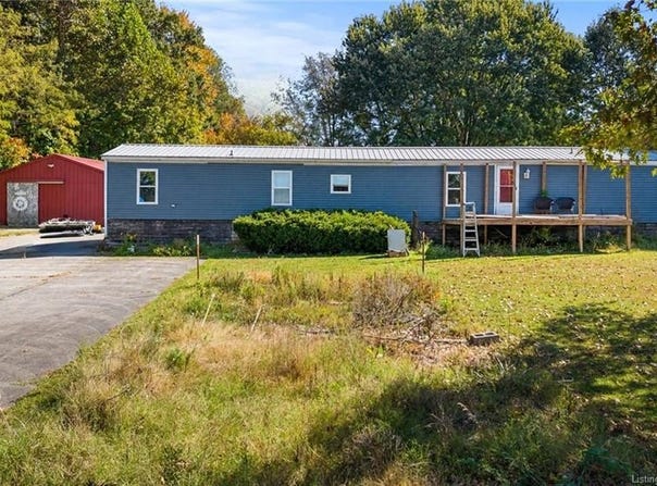 11380 S Old Bear Creek Road, Pekin, IN 47165