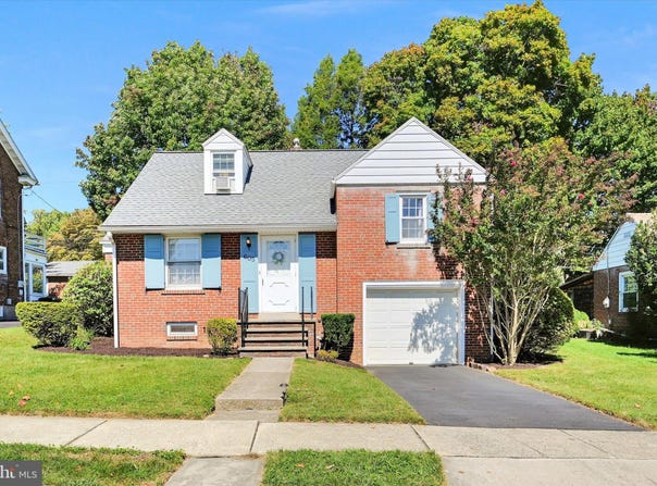 605 MEADE Terrace, READING, PA 19607
