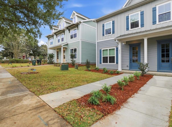 4079 FOUR OAKS Boulevard, Tallahassee, FL 32311