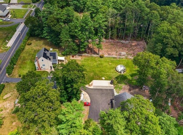 112 Spruce St, Middleboro, MA 02346