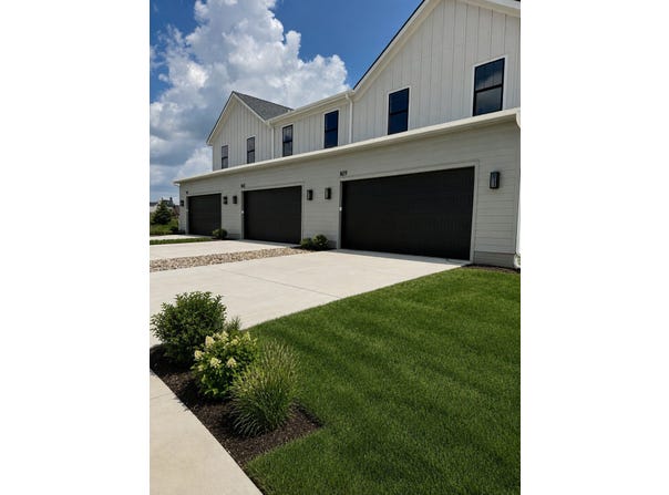 1615 Harvest Sunset Avenue, Cumming, IA 50061